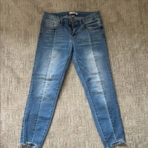 Dex Slim Mid-Rise Women's Jeans in Medium Blue
